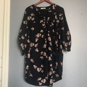 Long navy blouse 3/4 sleeves with flowers